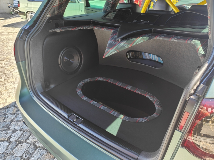 Gladen Mosconi AYA 2024 00069